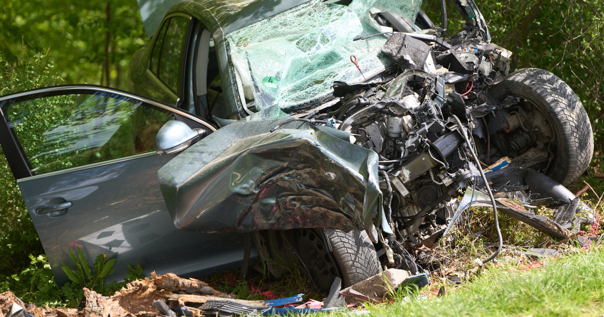 2 Teenagers Killed In 'Horrific' 120 MPH U.S. Highway Crash