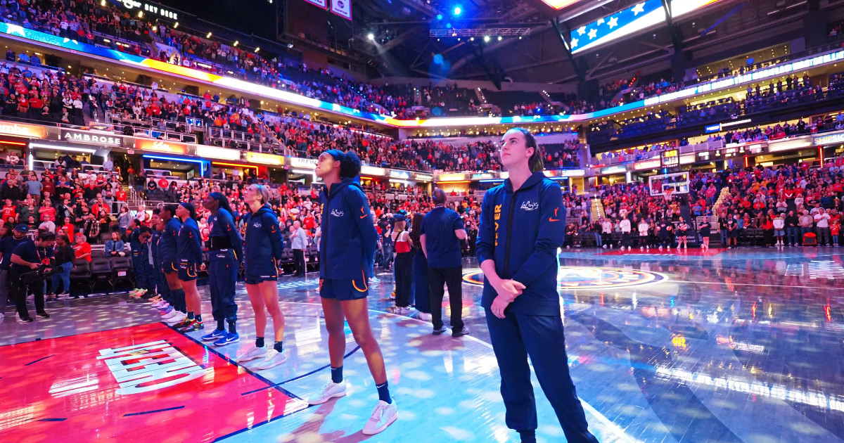 The Indiana Fever Stand Out In WNBA For National Anthem Behavior - The Spun