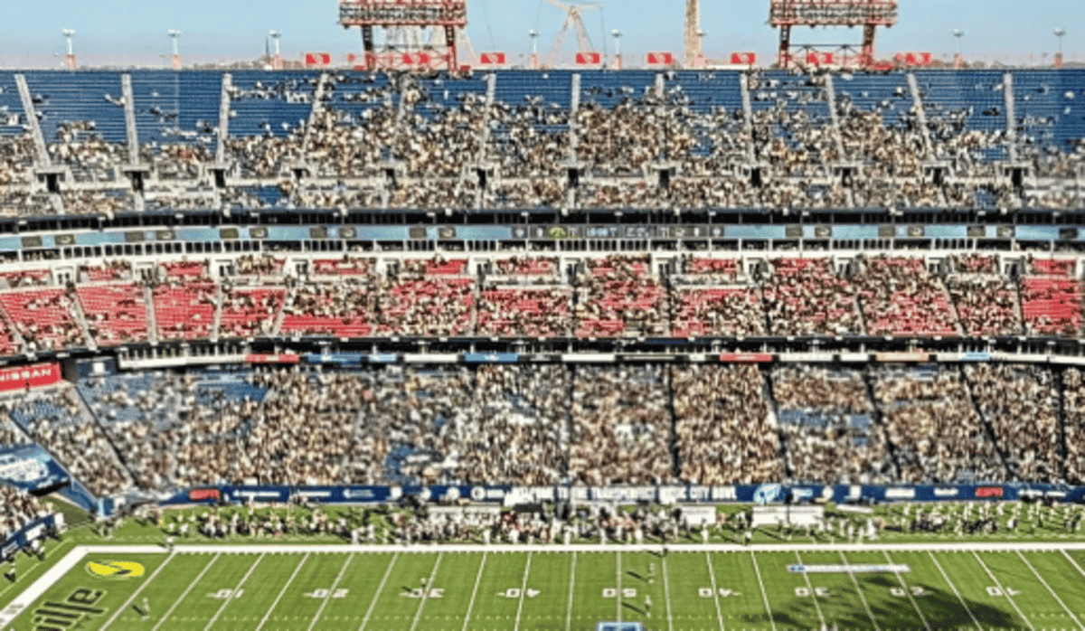 Major Bowl Game Draws Sparse Crowd On Monday Afternoon - The Spun