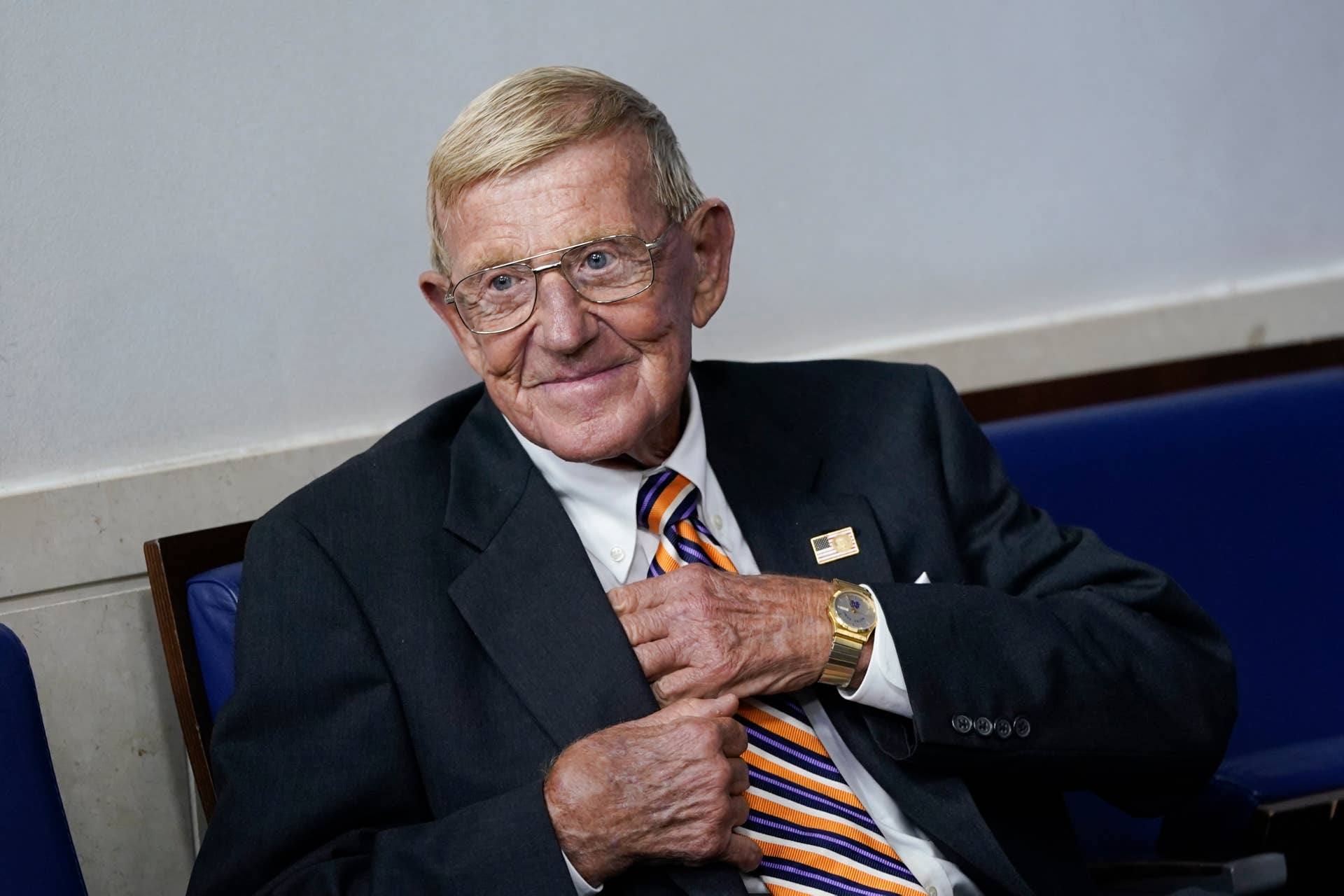 Lou Holtz' Sohn veröffentlicht am Sonntagmorgen eine Erklärung zum ...