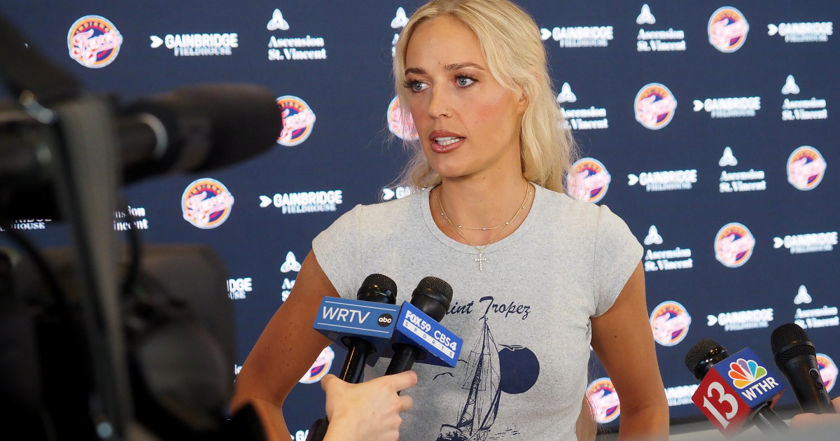 Sophie Cunningham Had 1-Word Message For Critics After Commissioner's Cup -  The Spun