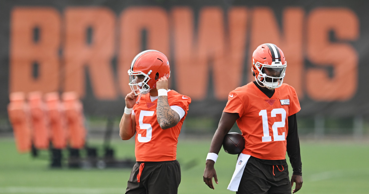 Is Dillon Gabriel Throwing Shade At Shedeur Sanders In Viral ESPN, NFL  Clip? - The Spun