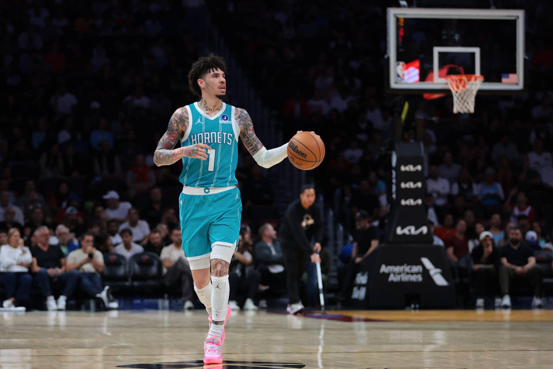 Nba Announces Punishment For Hornets Star Lamelo Ball The Spun