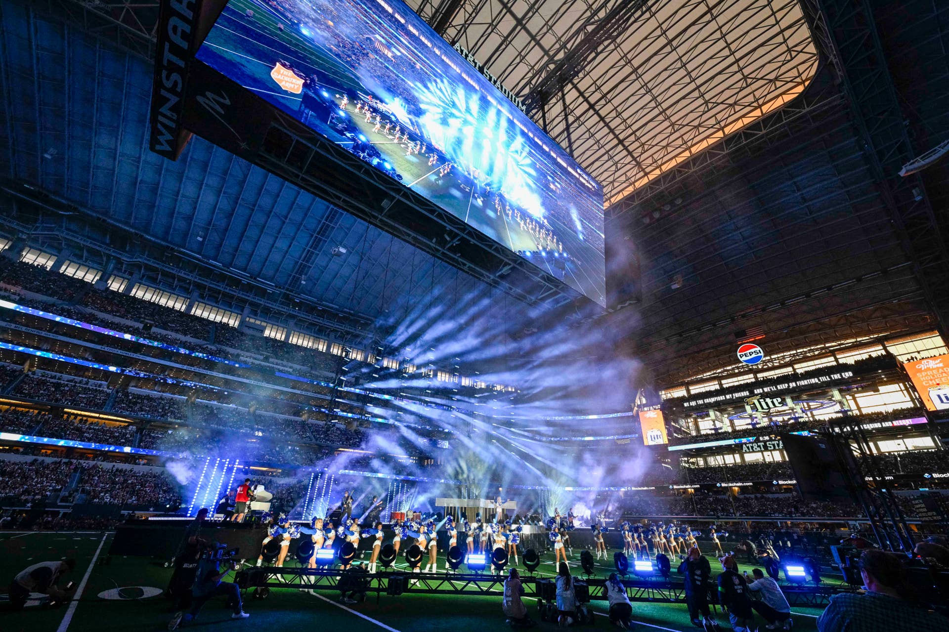 Dallas Cowboys Announce Special Thanksgiving Day Halftime Show - The Spun