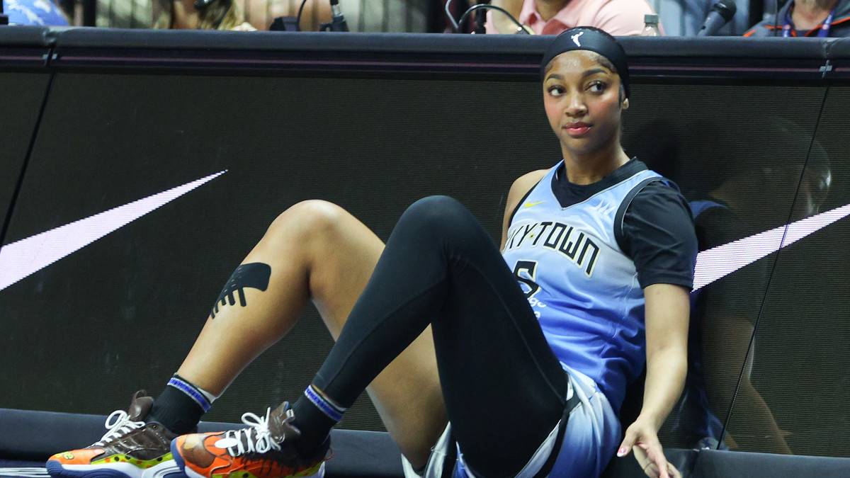 Angel Reese Not Happy With How She Was Treated At U.S. Airport - The Spun