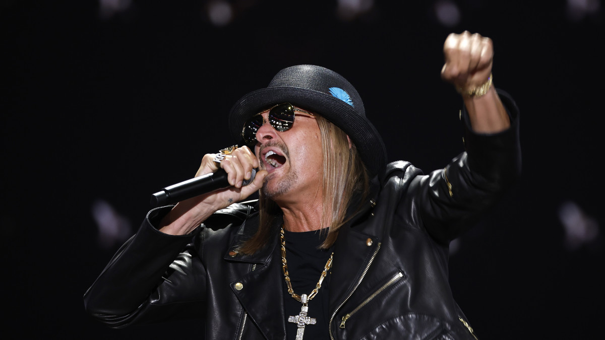 Kid Rock Didn't Hold Back On Kendrick Lamar's Super Bowl Halftime Show - The Spun