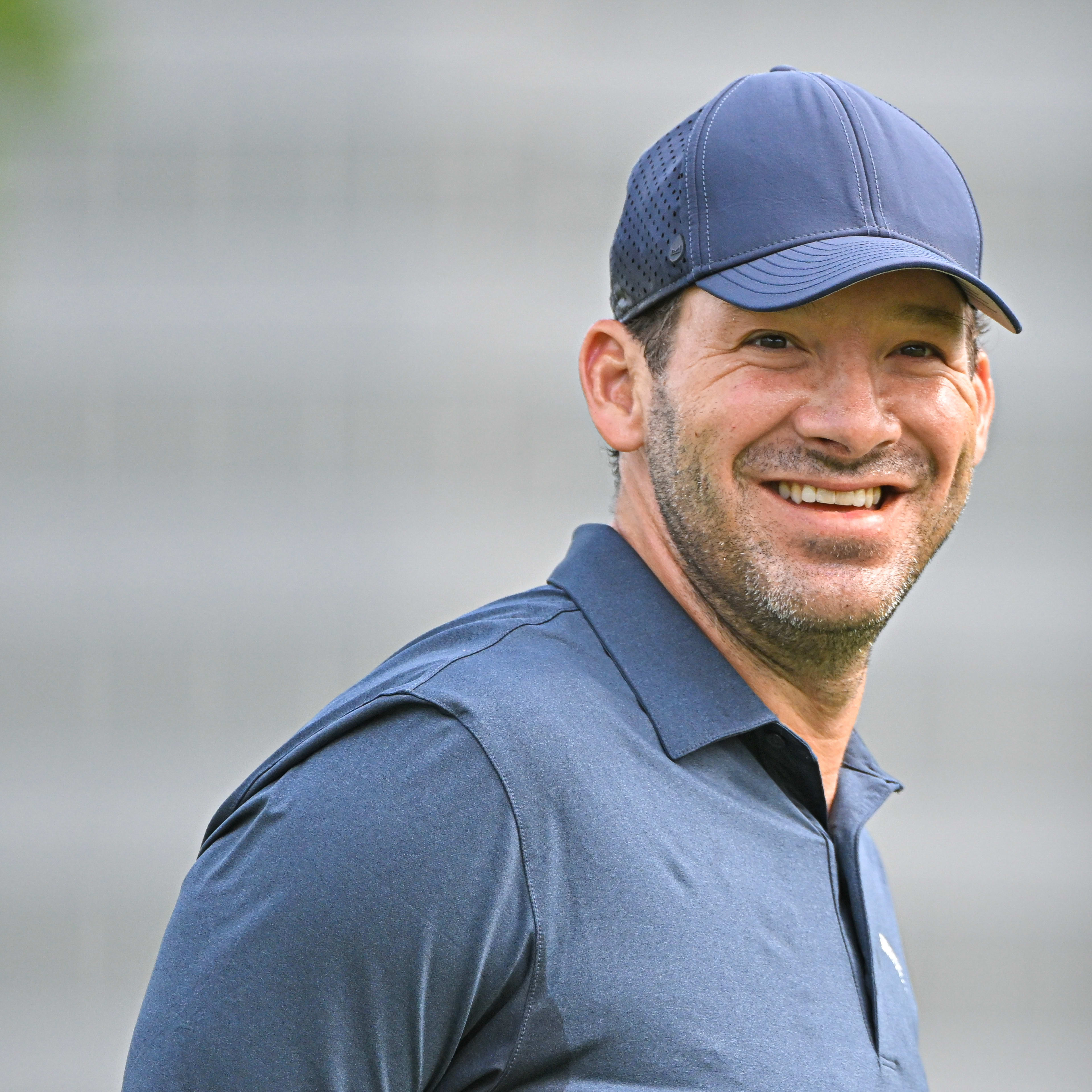 There's One Problem With The Pole Vaulter Going Viral At The Olympics ...