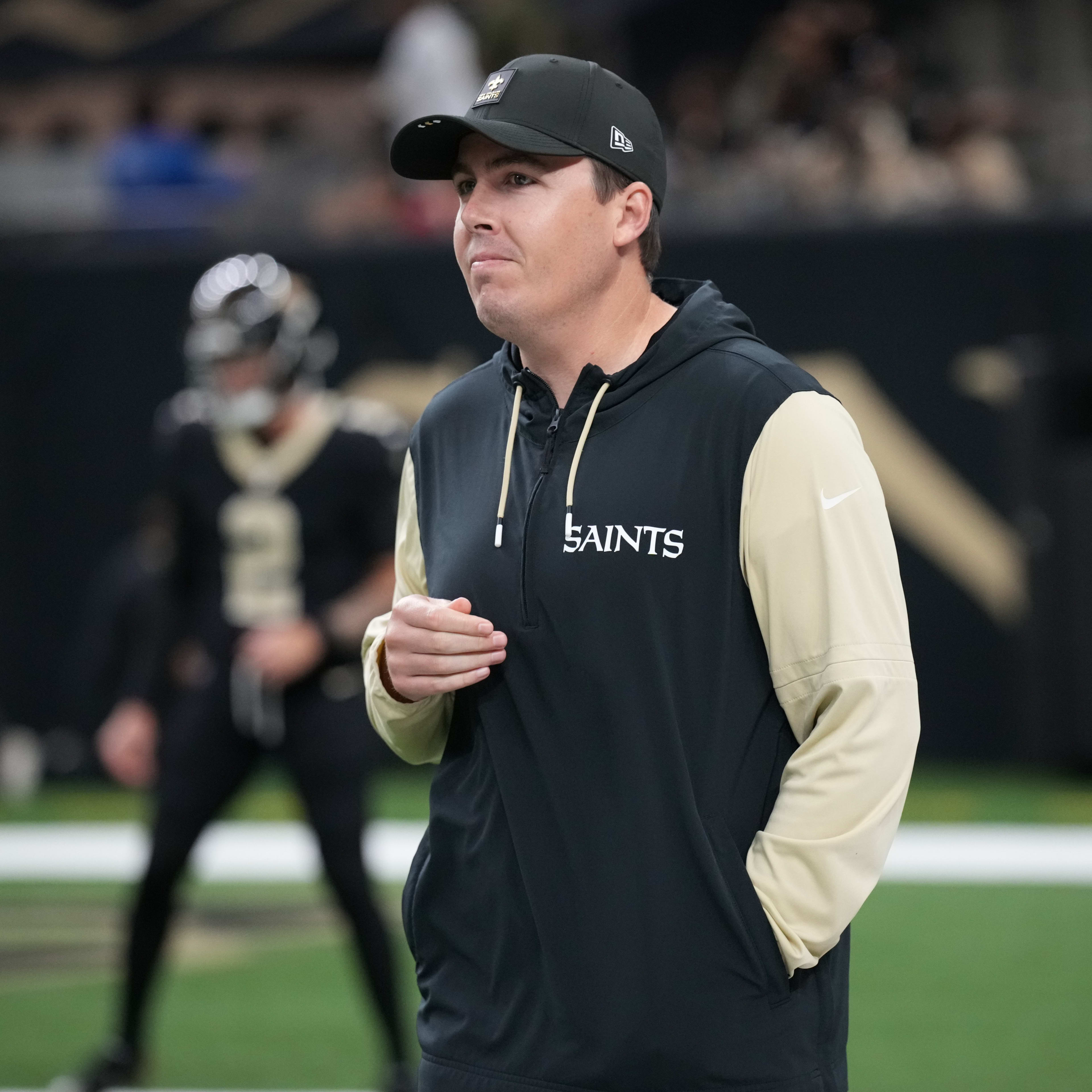 Meet The Private Wife Of ESPN Analyst Desmond Howard The Spun meet-the-private-wife-of-espn-analyst-desmond-howard-the-spun