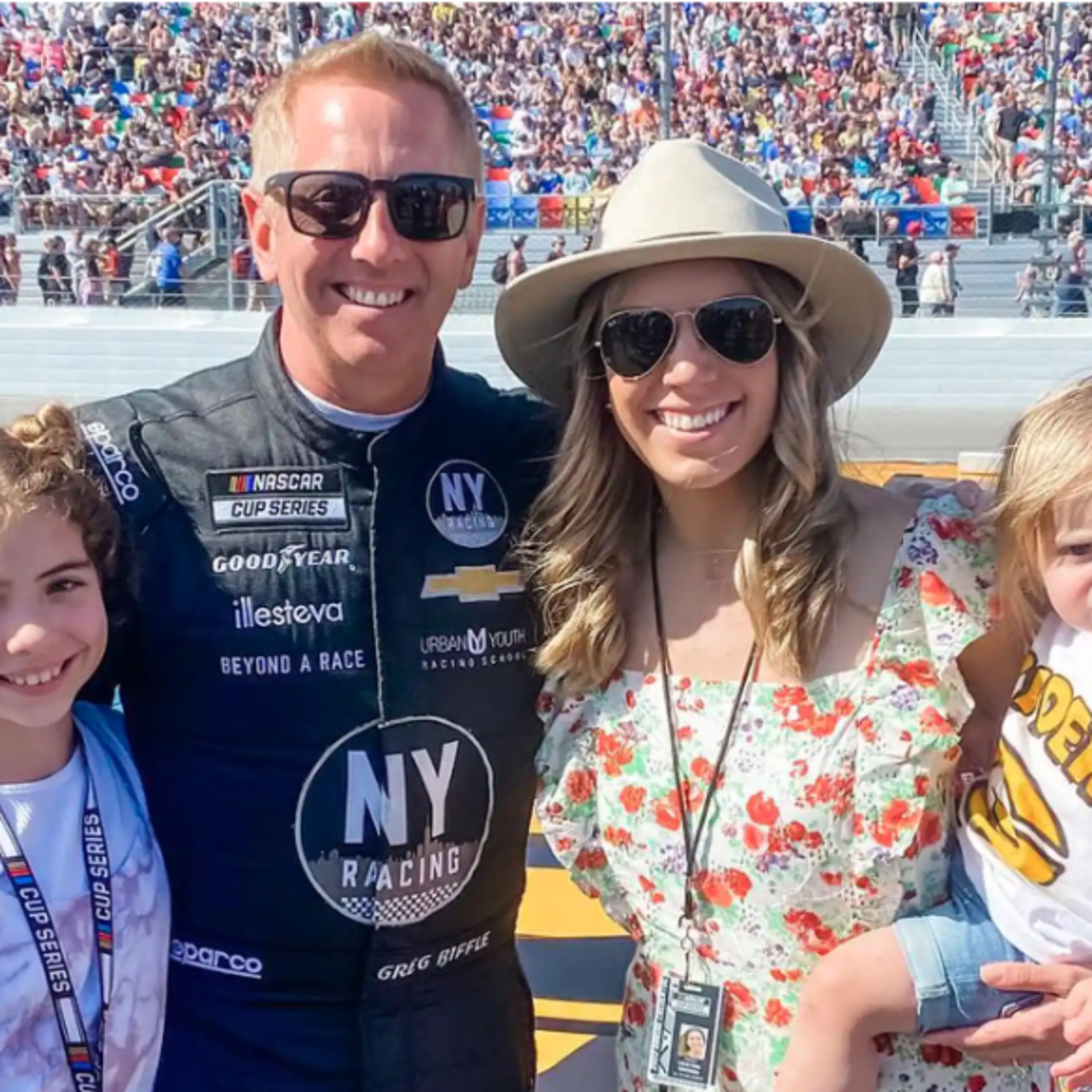 NFL Reporter Dianna Russini Grabs Attention With New Photo The Spun(02)