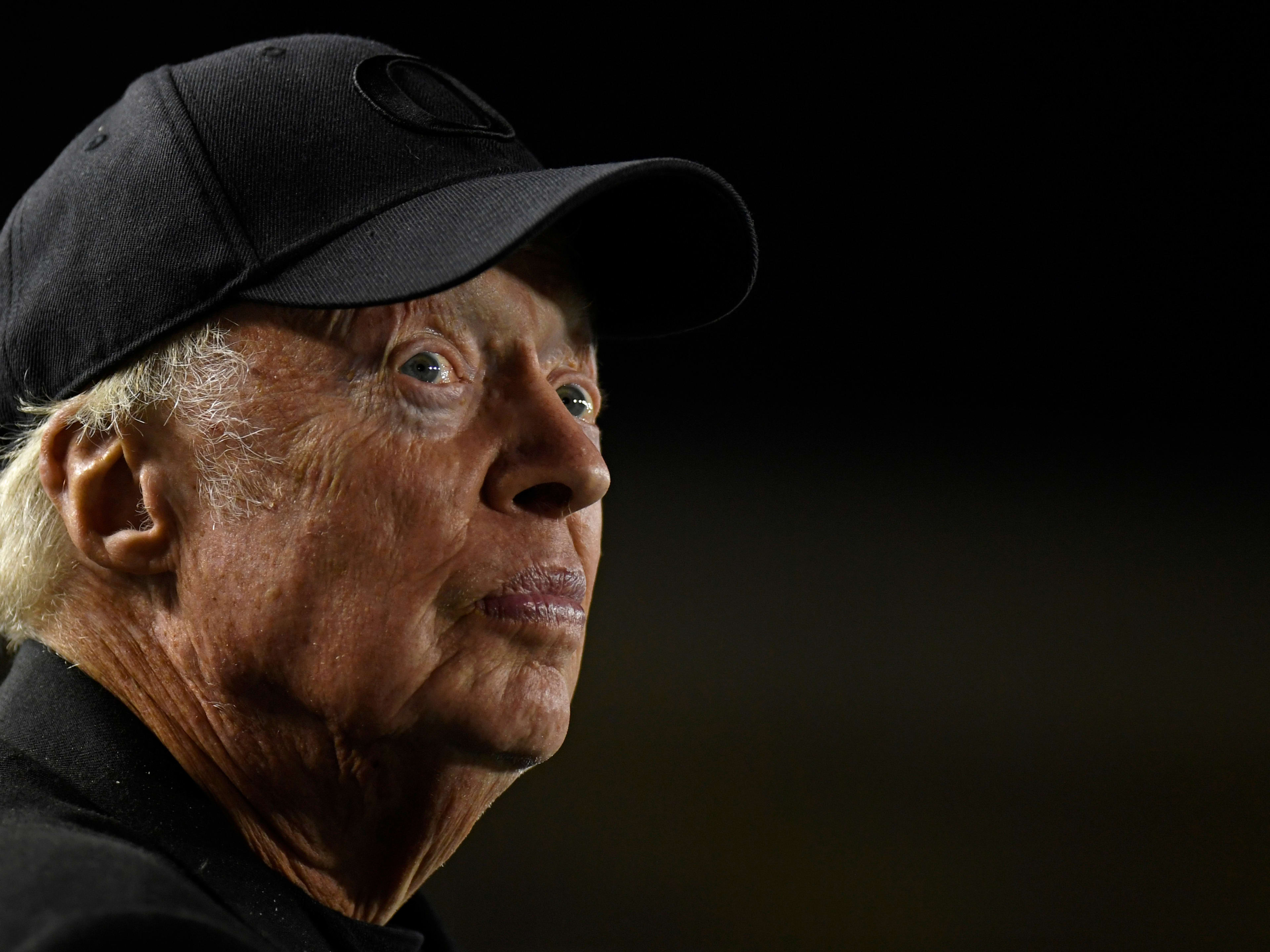 who is the founder of nike company