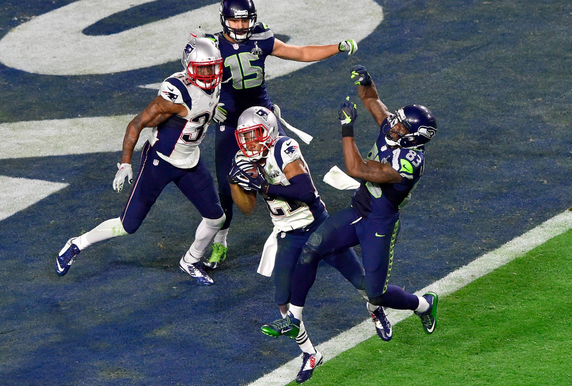 5 Greatest Super Bowl Games Of All-Time - The Spun