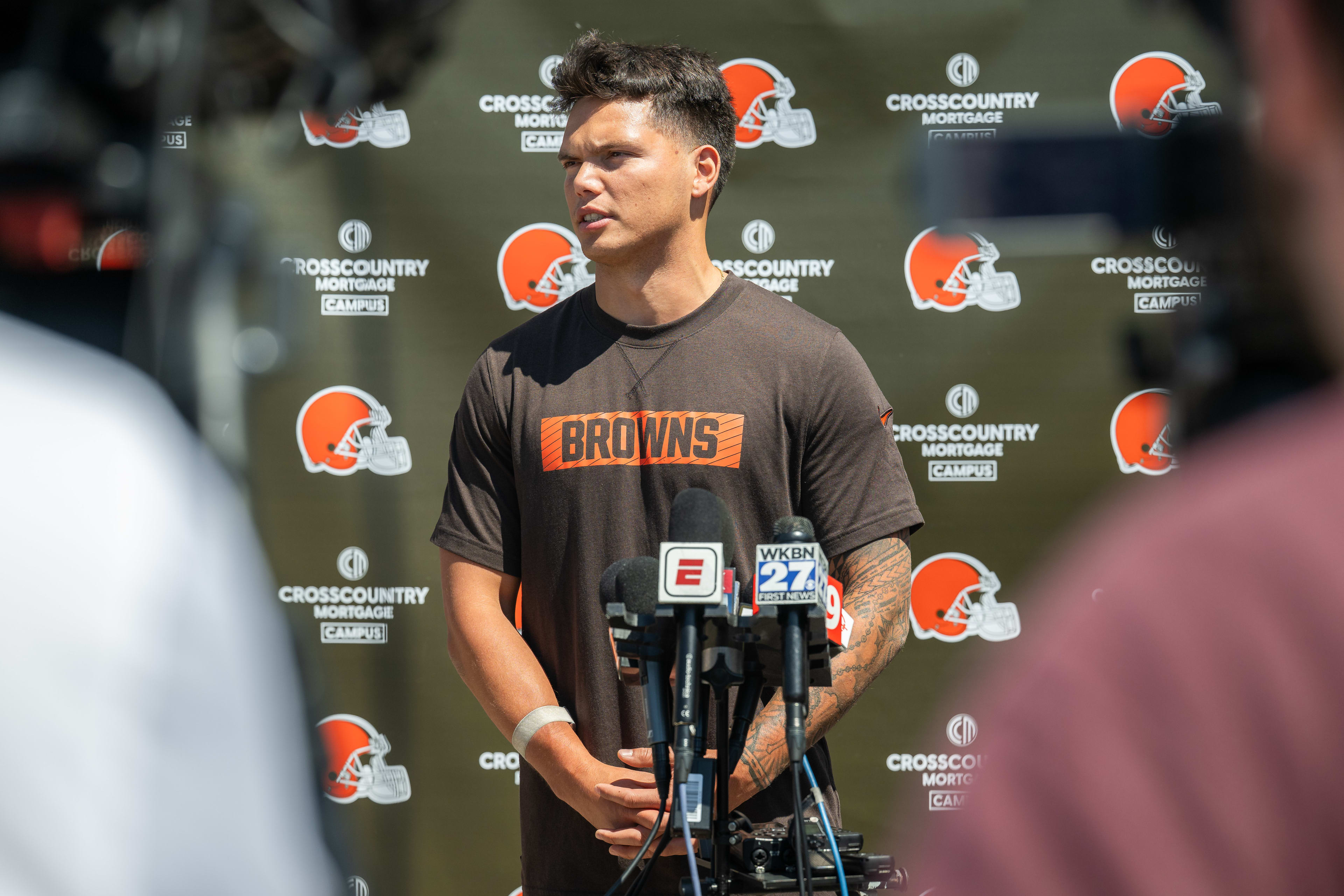 Dillon Gabriel’s Comment Sparks Controversy Amid Browns’ QB Battle