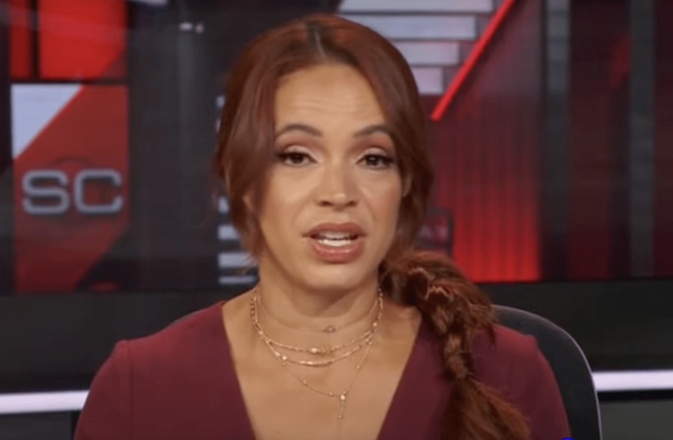 Elle Duncan Has Message For U.S. Politicians Who Get Involved In Sports -  The Spun