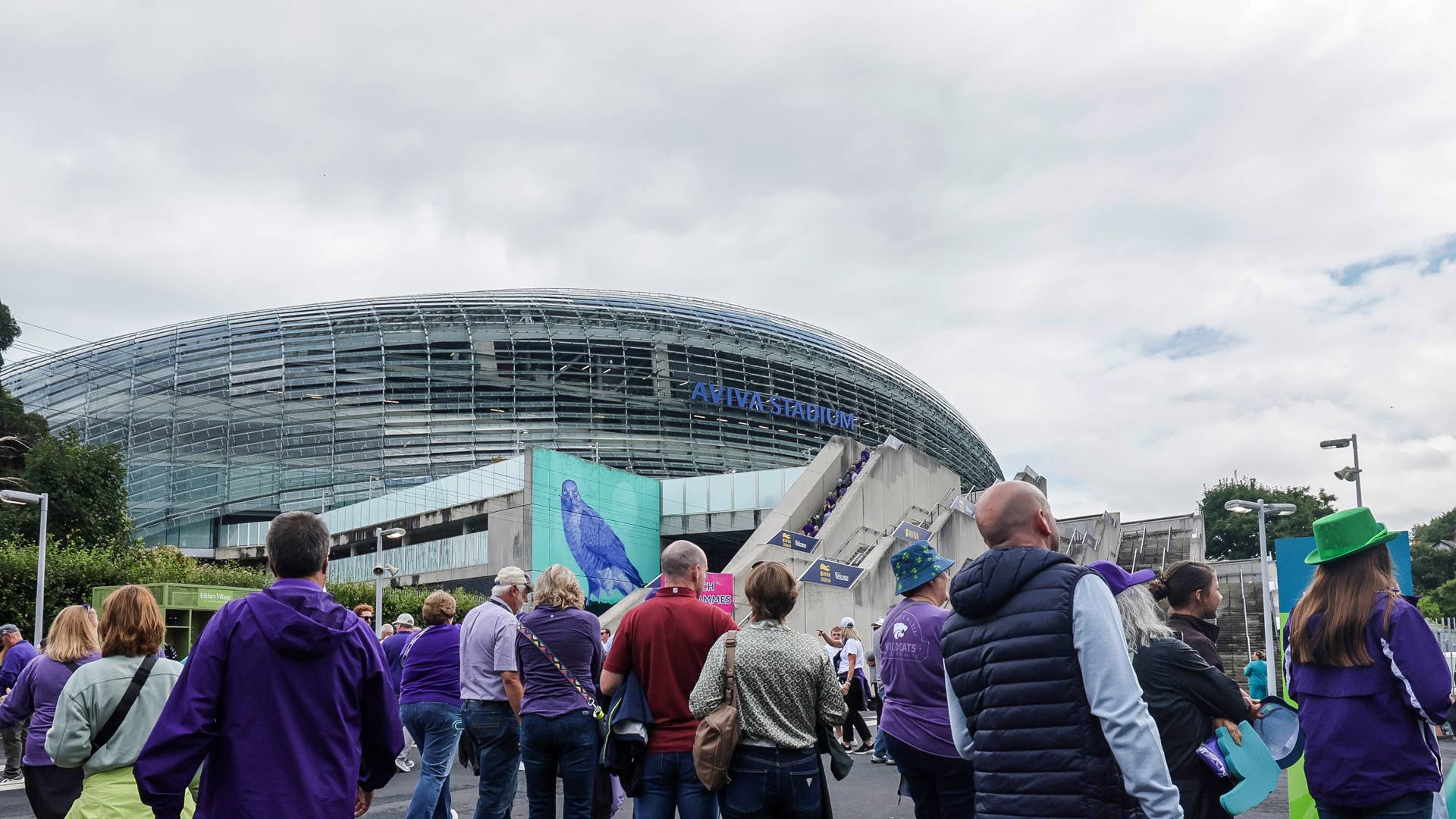 the-dallas-cowboys-have-revealed-their-2023-cheerleaders-roster-the-spun