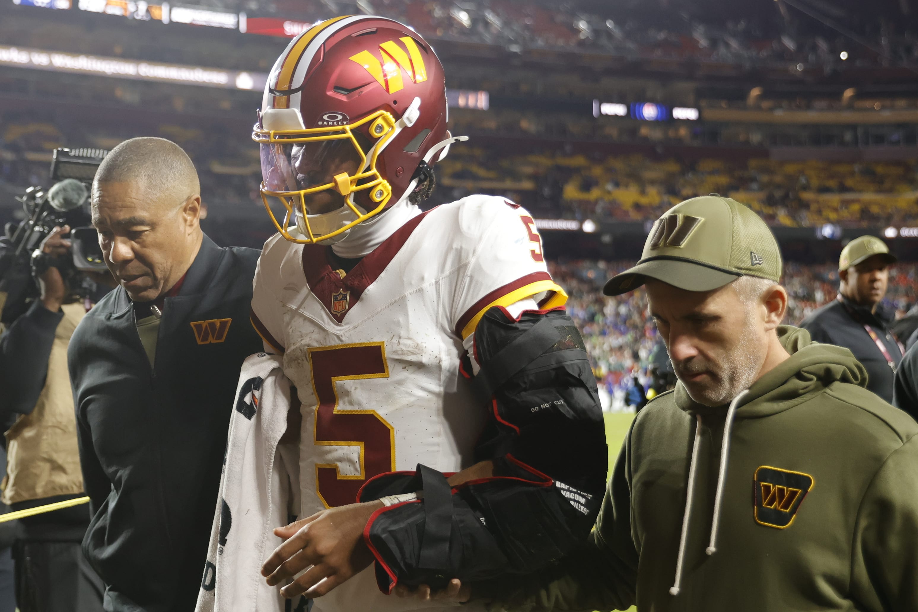 NFL Fans Assign Blame After Jayden Daniels' Horrifying Injury - The Spun