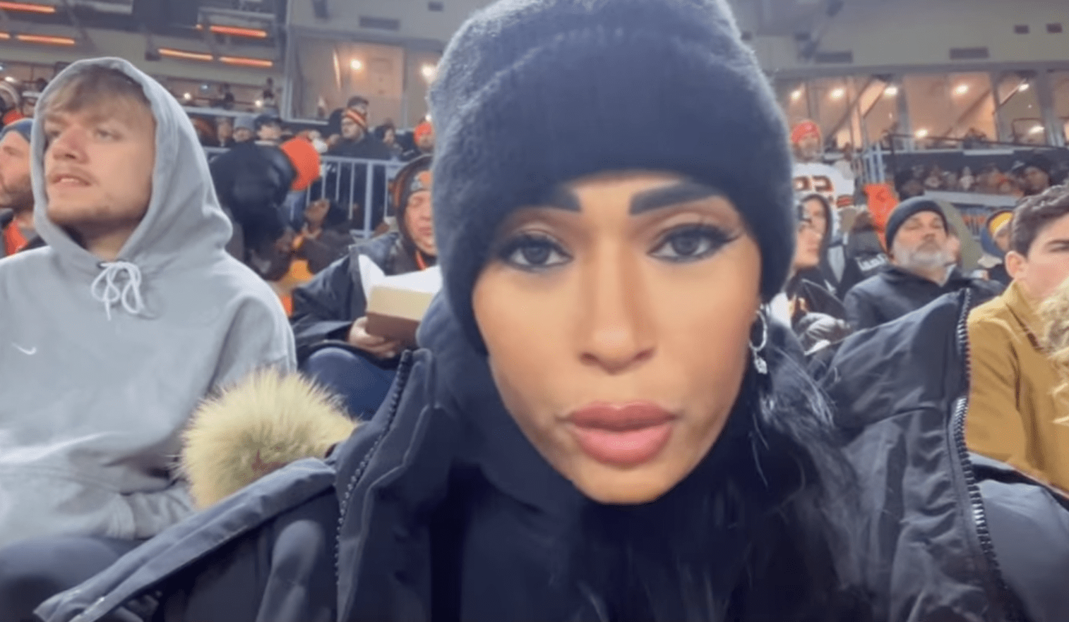 Shedeur Sanders' Mom Calls Out Browns During Son's NFL Debut The Spun(02)